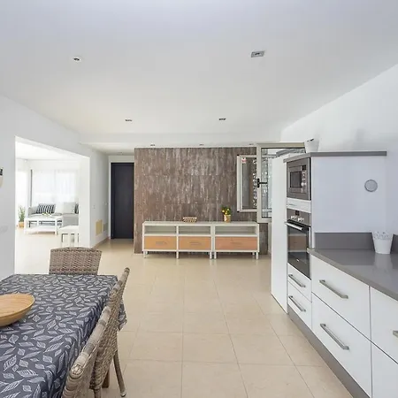 Lightbooking Tarantos Beach Villa Playa Inglés Villa